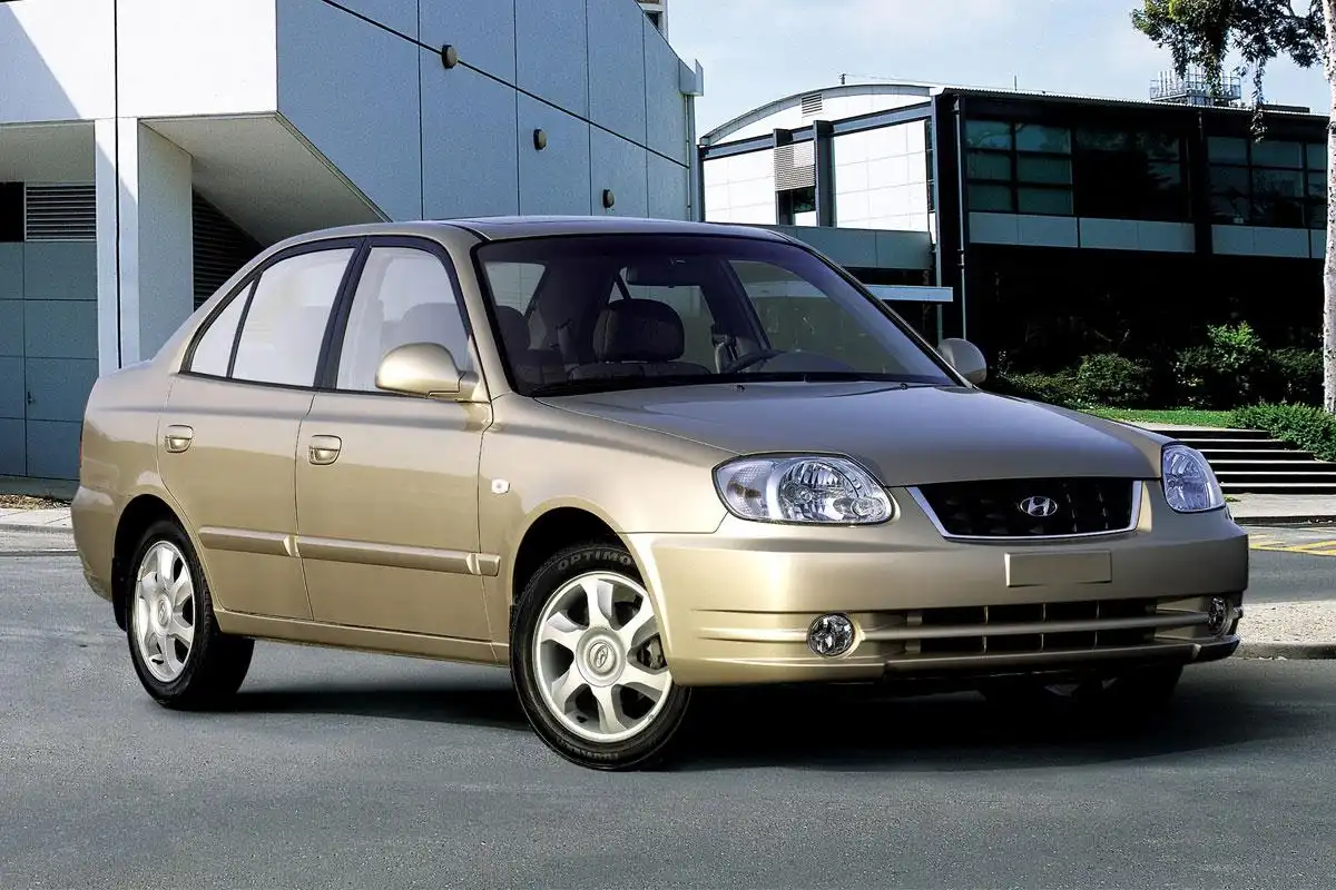 باتری هیوندای ورنا (1)